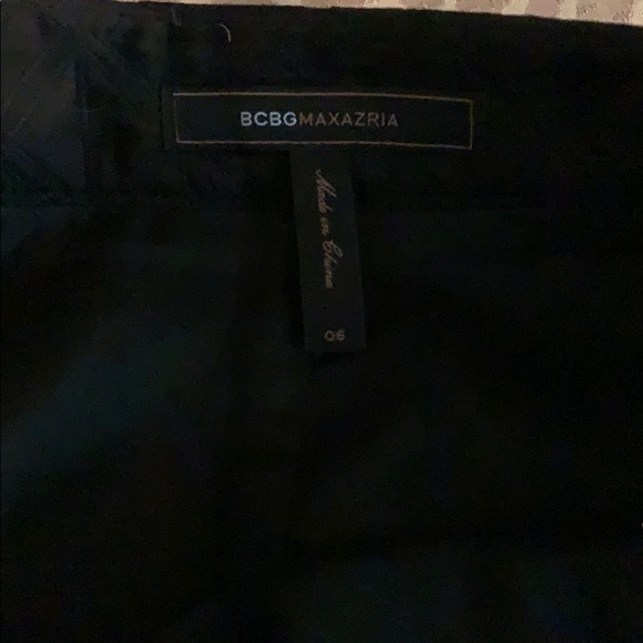 BCBGMAXAZRIA skirt with pockets - Picture 3 of 4